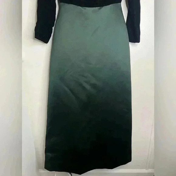 Catherine Regehr Vancouver Velvet Maxi Dress Size Medium - Picture 3 of 10